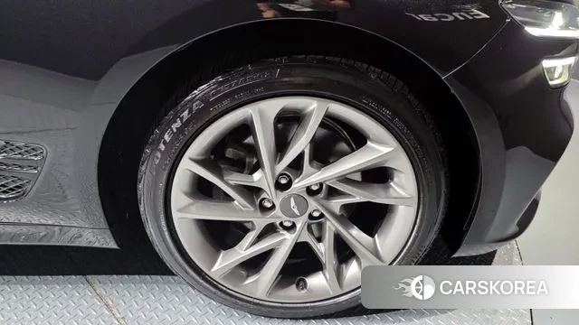 Genesis The New G70 id 3306341 из Кореи 15