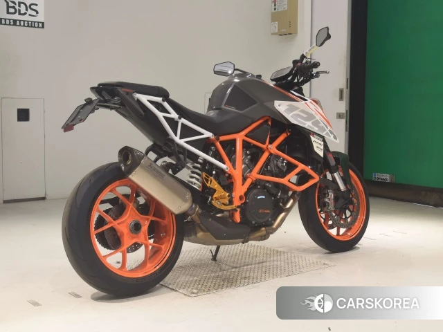 KTM 1290 SUPER DUKE R 2018 из Японии, фото 5