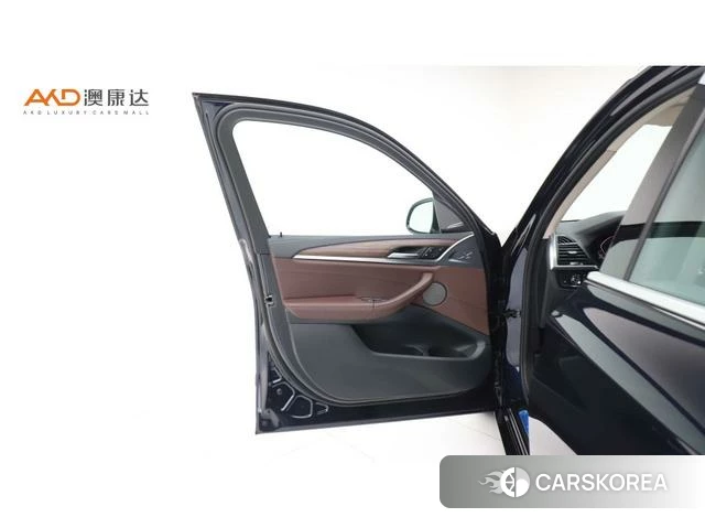 BMW X3 2021 Черный из Китая, фото 5