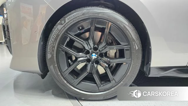 BMW 7 Series (G70) id 4462395 из Кореи 27