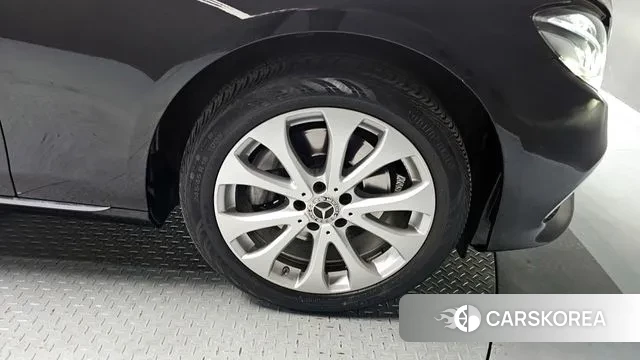 Mercedes-Benz E-Class W213 id 3661463 из Кореи 15