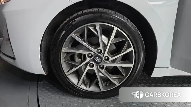 Hyundai The New Avante AD id 3601991 из Кореи 15