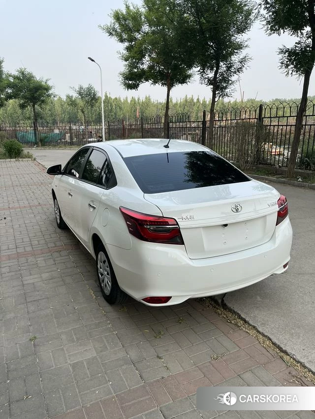 Toyota Vios 2023 Белый из Китая, фото 5