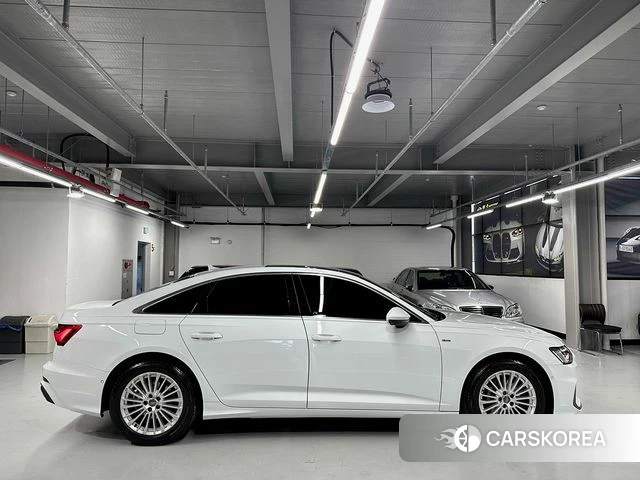 Audi A6 (C8) id 3824873 из Кореи 15