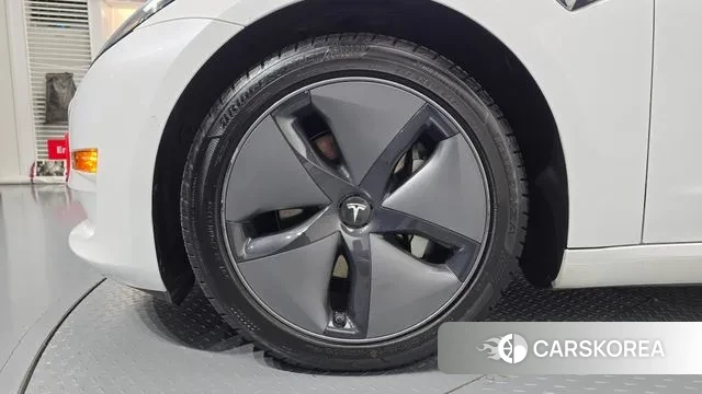 Tesla Model 3 id 3076235 из Кореи 15