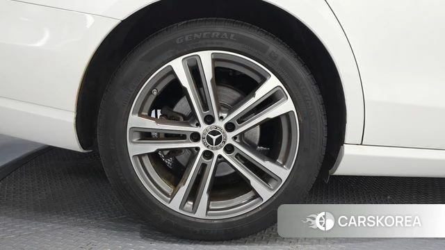 Mercedes-Benz E-Class W213 id 4623644 из Кореи 27