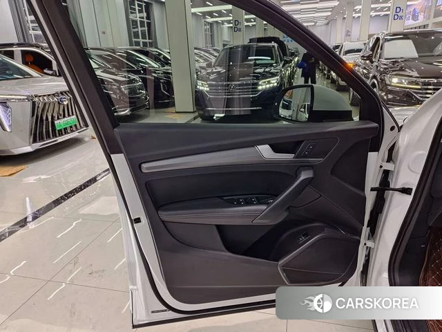 Audi Q5L 2023 Белый из Китая, фото 6