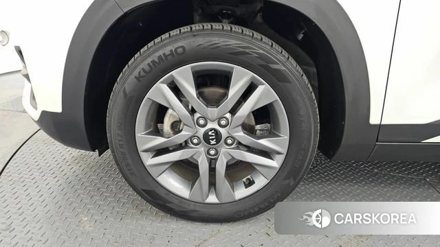 Kia Seltos id 4225005 из Кореи 15