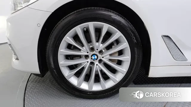 BMW 5 Series (G30) id 3602263 из Кореи 15