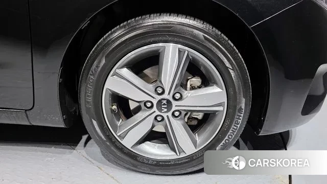 Kia The New K3 id 3723874 из Кореи 15