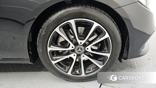 Mercedes-Benz E-Class W213 id 3587775 из Кореи 15