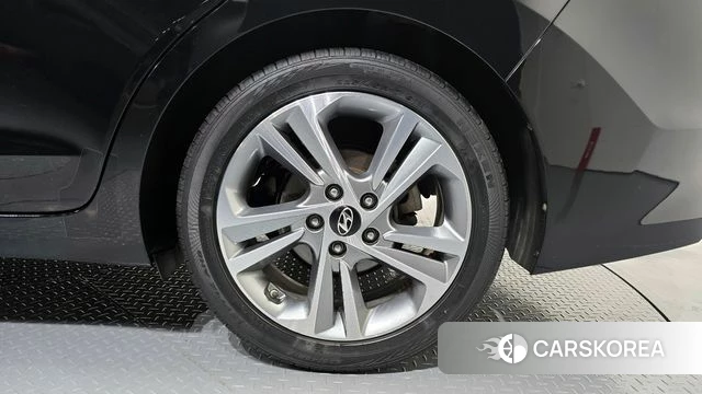 Hyundai Avante AD id 3880222 из Кореи 15