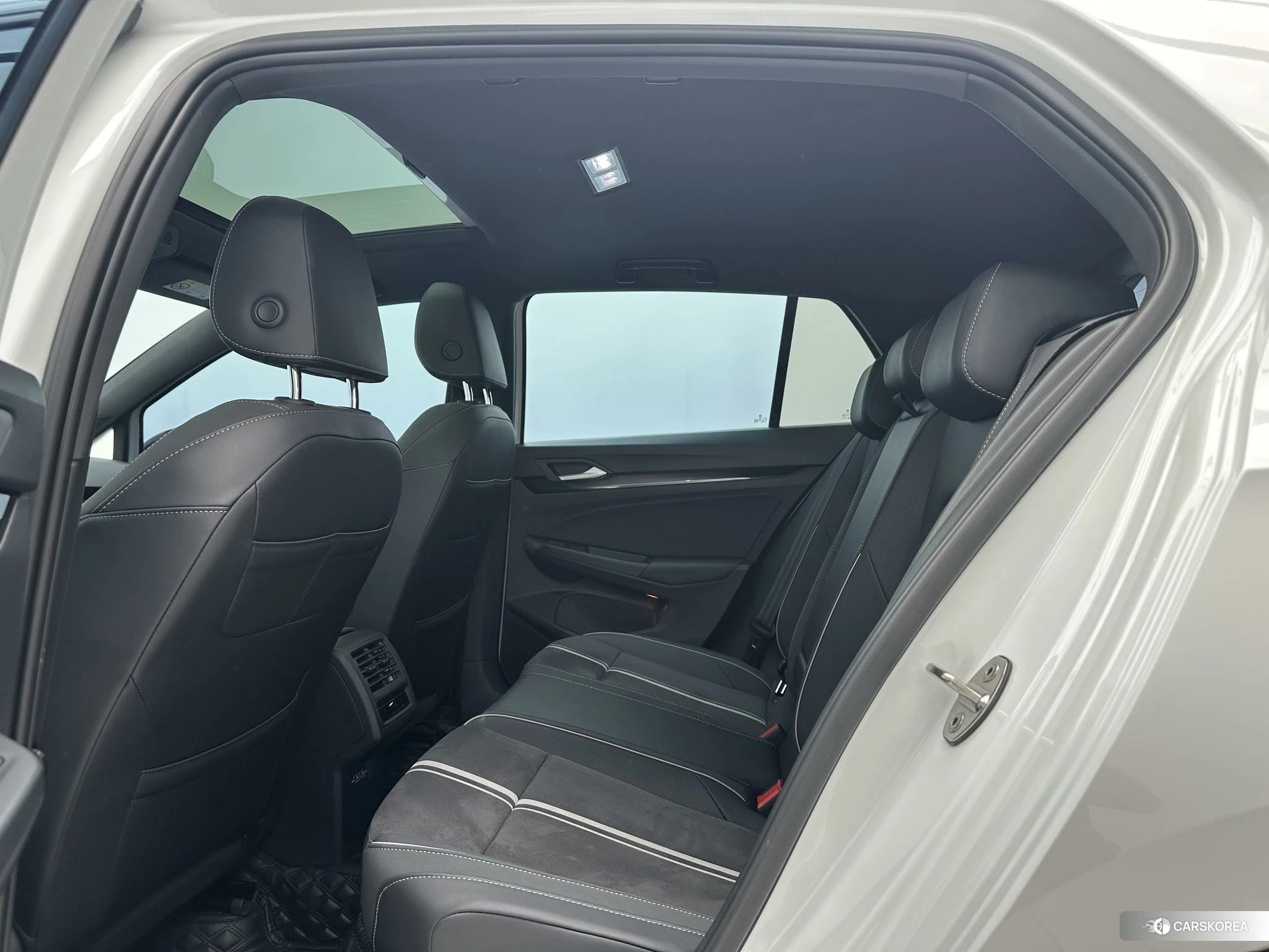 Volkswagen Golf id 4512694 из Китая 13