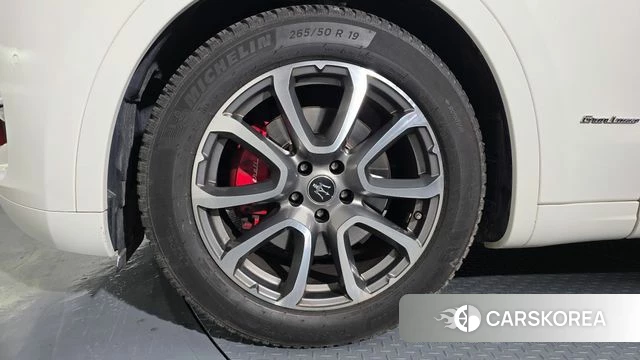 Maserati Levante id 3852015 из Кореи 15