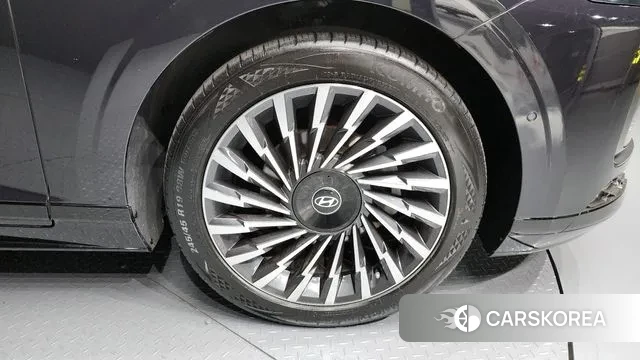 Hyundai Grandeur Hybrid (GN7) id 3341904 из Кореи 15