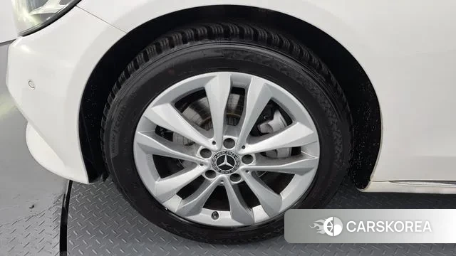 Mercedes-Benz C-Class W205 id 3713807 из Кореи 15