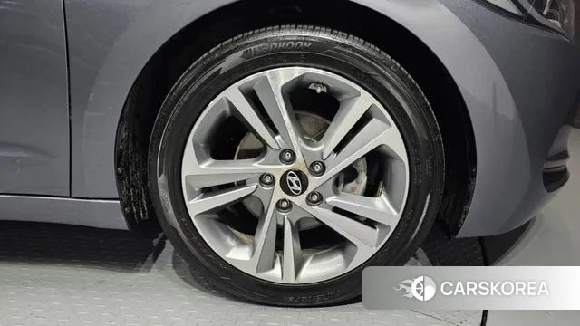 Hyundai Avante AD id 3474729 из Кореи 15