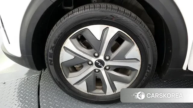 Kia Niro Plus id 3348492 из Кореи 15