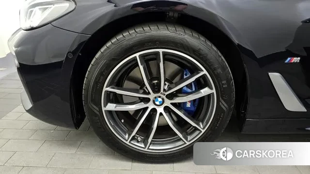 BMW 5 Series (G30) id 2974486 из Кореи 15