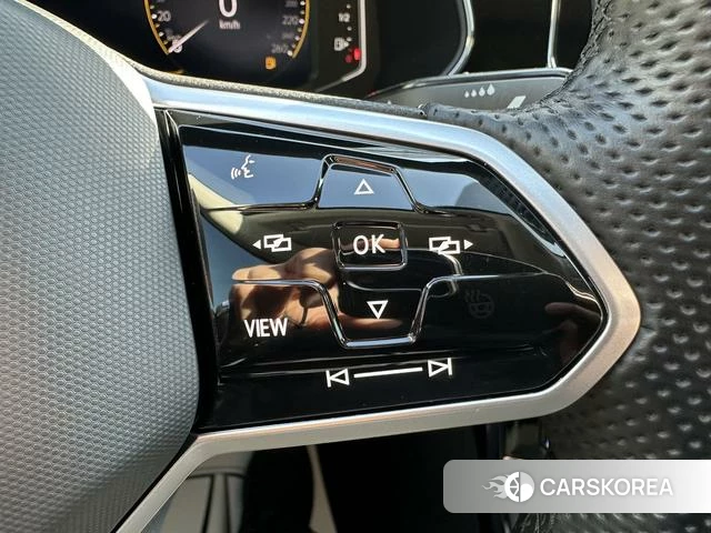 Volkswagen Passat id 4290951 из Китая 18