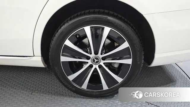 Mercedes-Benz E-Class W213 id 3736074 из Кореи 15