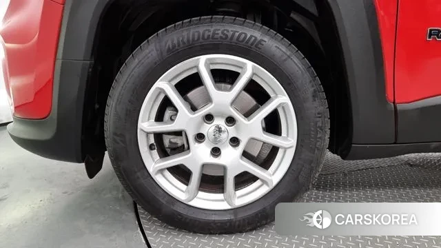 Jeep Renegade id 2849360 из Кореи 15