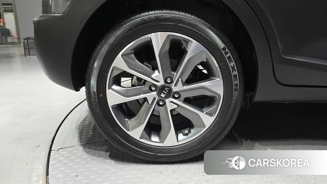 Kia Stonic id 4318272 из Кореи 25