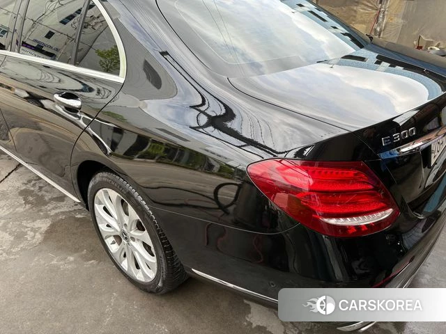 Mercedes-Benz E-Class W213 2018 Черный из Кореи, фото 5