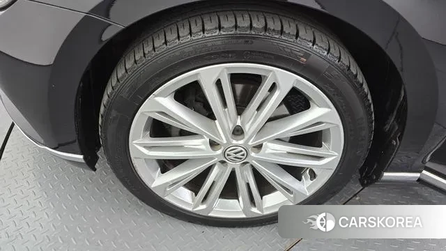 Volkswagen Passat GT (B8) id 3357183 из Кореи 15