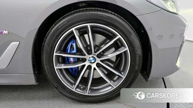 BMW 5 Series (G30) id 3851882 из Кореи 15