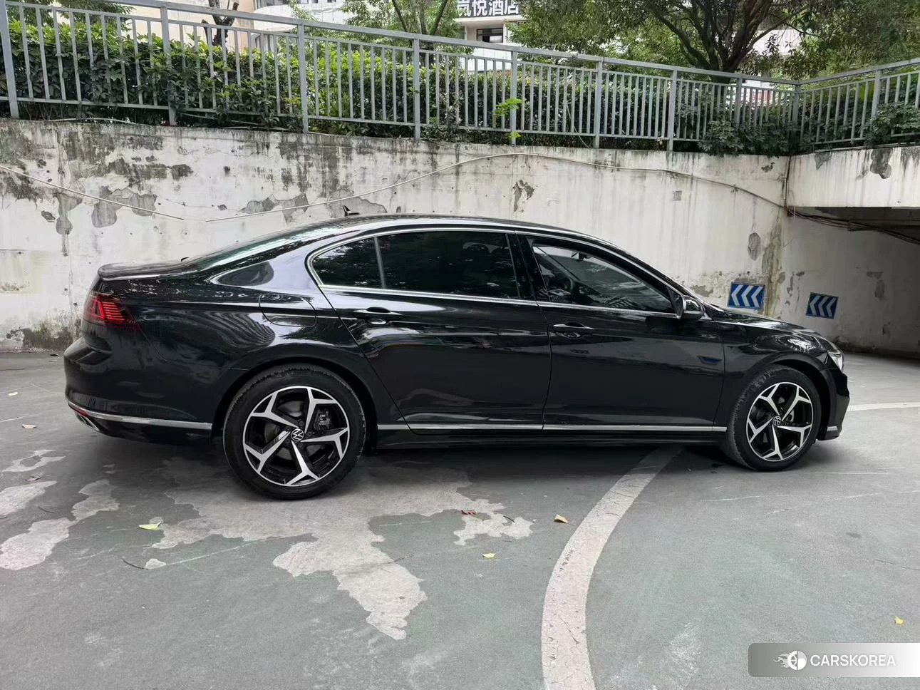 Volkswagen Magotan id 4513775 из Китая 12