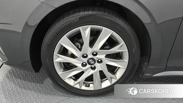 Hyundai The New Grandeur IG Hybrid id 4424160 из Кореи 30