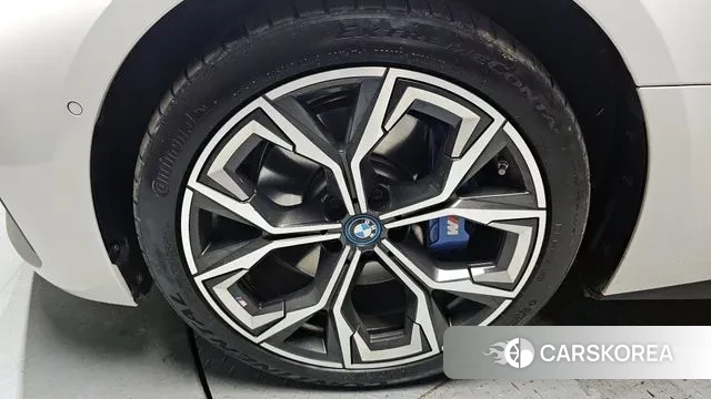 BMW i4 id 3763998 из Кореи 15