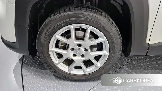 Jeep Renegade id 3335165 из Кореи 15