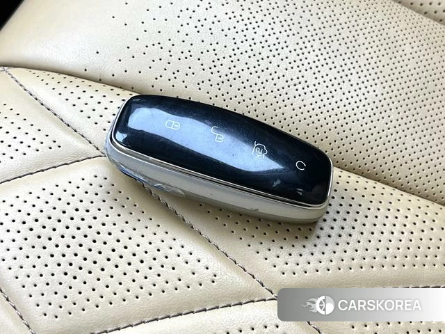 Denza D9 DM id 4219970 из Китая 15