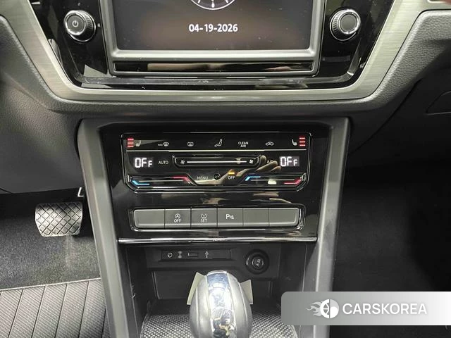 Volkswagen Touran L id 4207779 из Китая 15