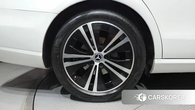 Mercedes-Benz E-Class W213 id 4836056 из Кореи 27