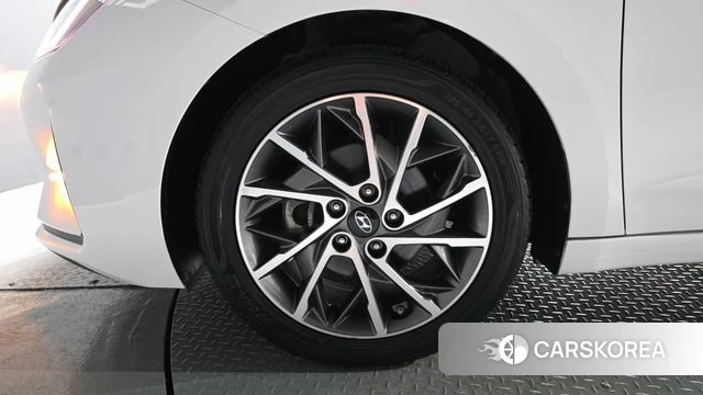 Hyundai The New Avante AD id 4677605 из Кореи 33