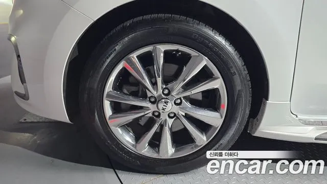 Kia The New Carnival id 2917449 из Кореи 15