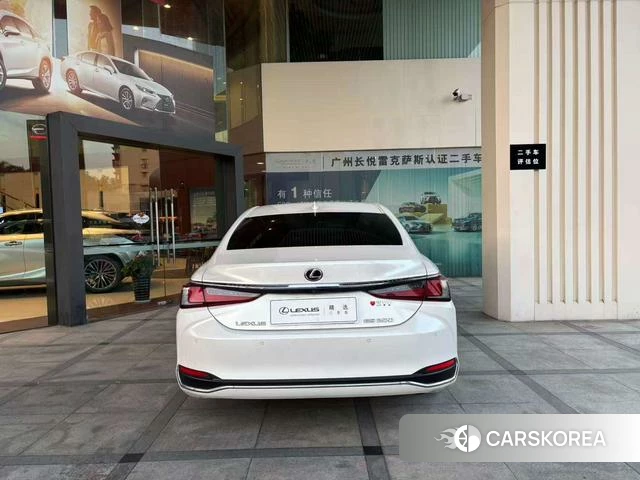 Lexus ES 2021 Белый из Китая, фото 6