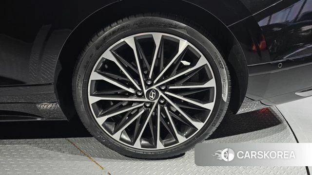 Hyundai Grandeur (GN7) id 3838933 из Кореи 15