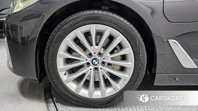 BMW 5 Series (G30) id 3577796 из Кореи 15