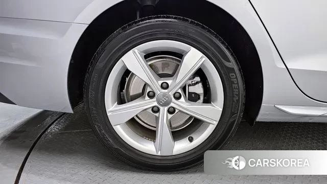 Audi A4 (B9) id 3540979 из Кореи 15