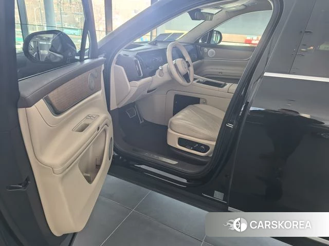 AITO Ask the world M9 2025 Черный из Китая, фото 5