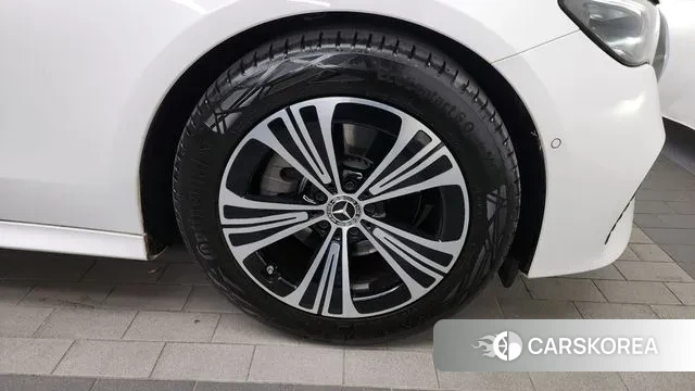 Mercedes-Benz E-Class W214 id 3436764 из Кореи 15