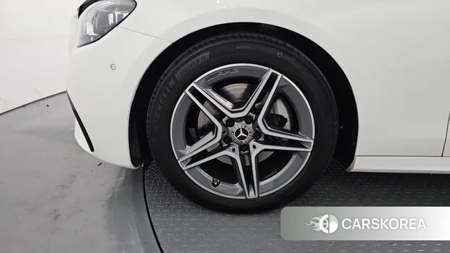 Mercedes-Benz E-Class W213 id 3502959 из Кореи 15