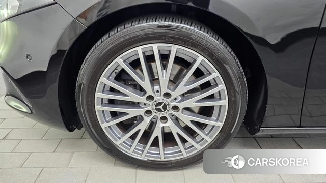Mercedes-Benz A-Class W177 id 4698048 из Кореи 26