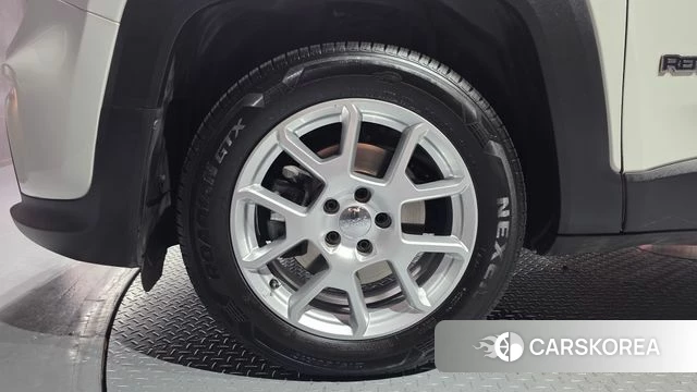 Jeep Renegade id 4536120 из Кореи 25