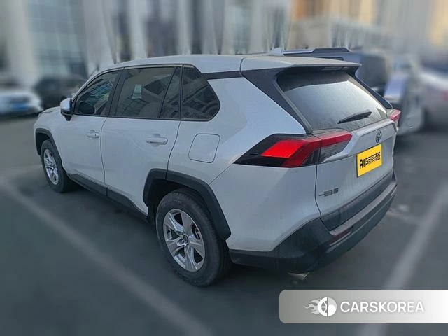 Toyota RAV4 Rongfang 2023 Белый из Китая, фото 5