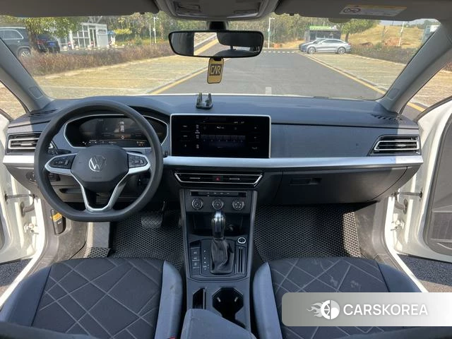 Volkswagen Lavida 2023 Белый из Китая, фото 5